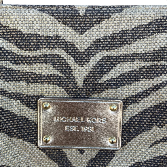 NWOT MICHAEL KORS Zebra Striped Brown & Gold Metallic Tote Bag - Picture 2 of 7